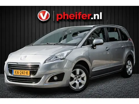 Peugeot 5008 1.2 PureTech Style 5p. Full map navigatie/ Cruise control/ Climate control/ Tel. blueto