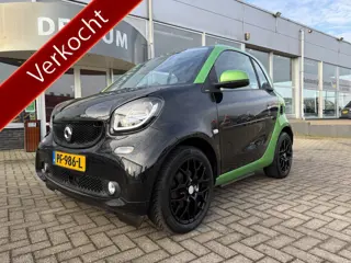 Smart Fortwo electric drive proxy 18 kWh 27.000.KM..!! Panoramadak, Navigatie, Climate contr, etc...
