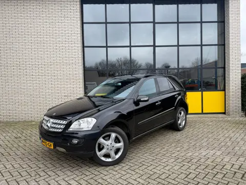 Mercedes-Benz M-klasse Leer, Xenon, panorama dak & luchtvering