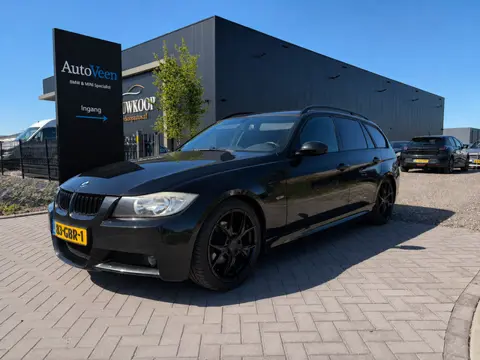BMW 3-serie Touring 318i Business Line M Sport (CRUISE, AIRCO, NAVI, PARKEERSENSOREN)