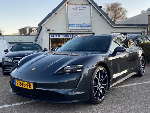 Porsche Taycan Sport Turismo PERFORMANCE 380PK! KRIJT/PANO/PPF/BOSE/LUCHTVERING