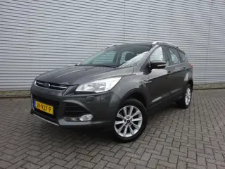 Ford Kuga 1.5 Titanium Climate / Navi / Cruise / Camera / Parkeers. / Stoelverw. / Lm velgen / NAP