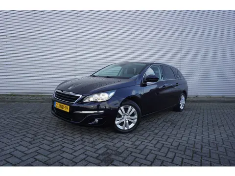Peugeot 308 SW 1.2 e-THP Blue Lease Executive Climate / Navi / Cruise / Pano / Parkeersens. / Nieuwe