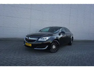 Opel Insignia 1.6 CDTI Innovation AUTOMAAT - Airco / Navi / Cruise / Elektr. ramen / Lm velgen / APK