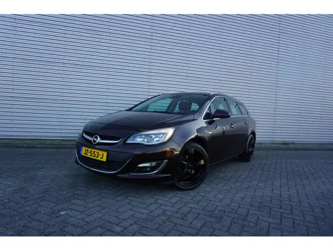 Opel Astra Sports Tourer 1.4 Turbo Sport + Climate / Navi / Cruise / Camera / Elektr. ramen / Parkee