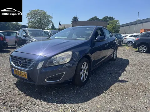 Volvo S60 1.6 T4 Kinetic Automaat | Clima | Navi | Trekhaak |
