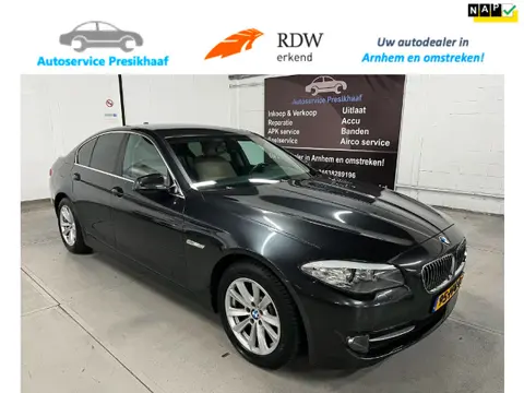 BMW 5-serie 523i Executive Automaat VOL-LEDER / NAVIGATIE