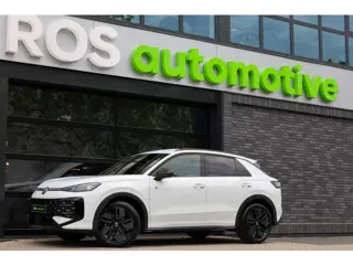 Volkswagen T-Roc 1.5 eTsi R-Line First Edition | NIEUW MODEL | BTW | CAMERA | ACC | STUURVERWARMING 