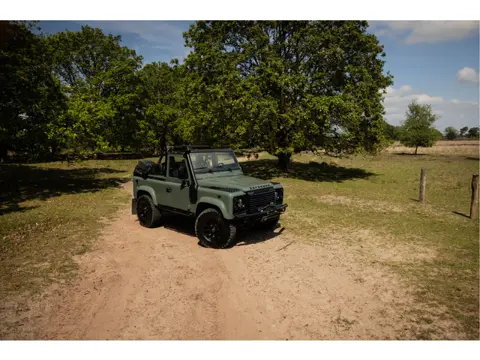Land Rover Defender 2.2 Tdci Bel Air Soft Top Intrax Suspension