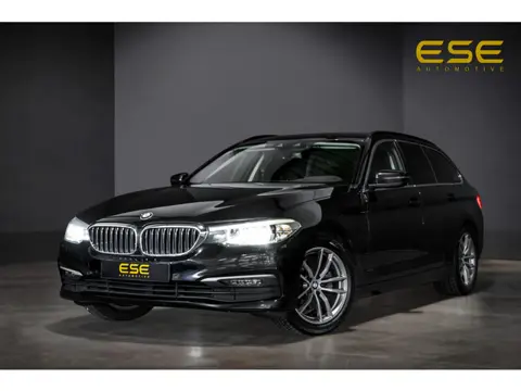 BMW 5-serie Touring 520i Executive | Trekhaak | Navigatie | Stoelverwarming | Cruise