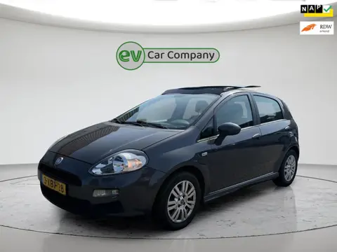 Fiat Punto Evo 0.9 TwinAir Street | Panoramadak | Airco | 5 Deurs | Goed onderhouden | Nieuwe apk bi