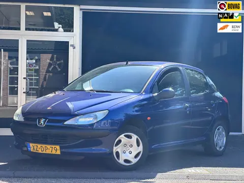 Peugeot 206 1.4 XT 5-DEURS / ELEKT RAMEN / NAP
