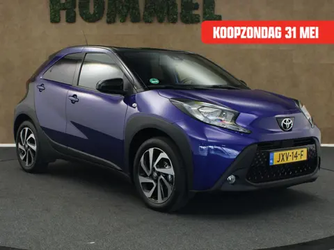 Toyota Aygo X 1.0 VVT-i MT Pulse - AIRCO - VOORSTOELEN VERWARMD - 17 INCH LICHT METALEN VELGEN - CAM
