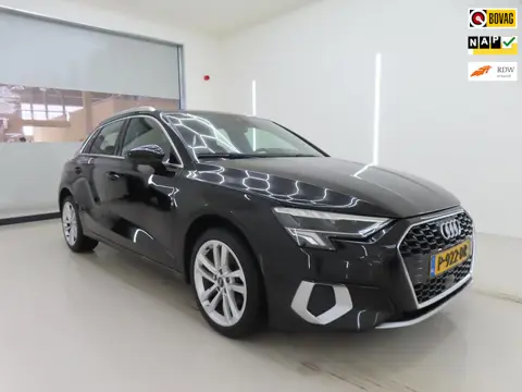 Audi A3 Sportback 30 TFSI Advanced edition Sport+Led+Sport-stuur/stoelen+navigatie+17"lmv = ORIG/NL 