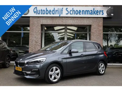 BMW 2-serie Active Tourer 225xe iPerformance High Executive PHEV 2 LAADKABELS CAMERA HUD MEMORY LEER