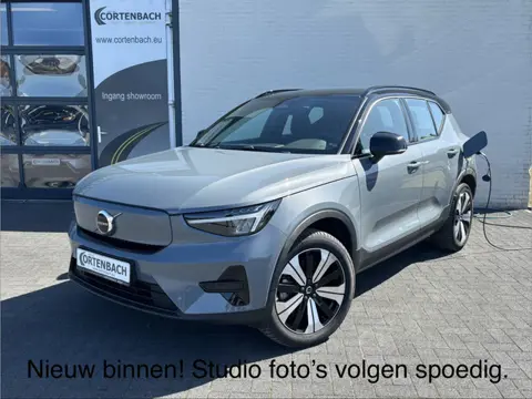Volvo XC40 Recharge Twin Plus 78 kWh  | Zwenkbare trekhaak | Adaptieve cruise | Blis | Full LED |