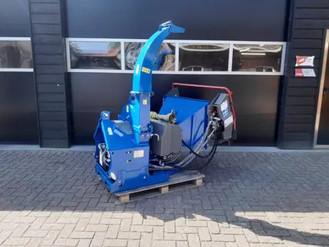houtversnipperaar BX 52R met hydro invoer voor minitrekker 10CM