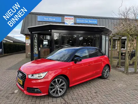 Audi A1 Sportback 1.0 TFSI Adrenalin S-line 17" Bluetooth Navi