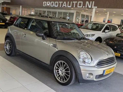 MINI Mini 1.4 One Anniversary MK II Panoramadak, Airco, Stuurbekrachtiging