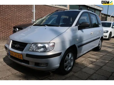 Hyundai Matrix 1.6i Silver Edition *Rijklaarprijs *Hoge instap *NAP *Airco *Trekhaak