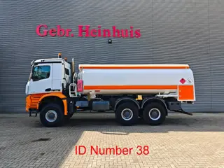Mercedes-Benz Arocs 3336 6x6 Esterer 15.180 Liter!