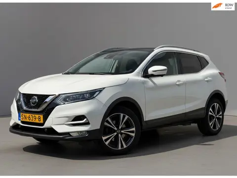 Nissan Qashqai 1.2 N-Connecta|Pano|360 camera|Trekhaak|LED