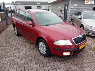 Skoda Octavia Combi 1.9 TDI Elegance CLIMA!! CRUISE!!