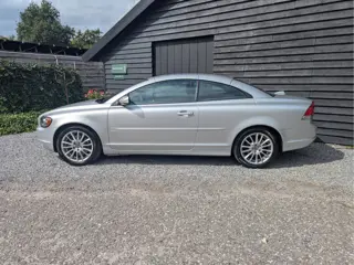 Volvo C70 Convertible 2.4i Momentum (bj 2006)