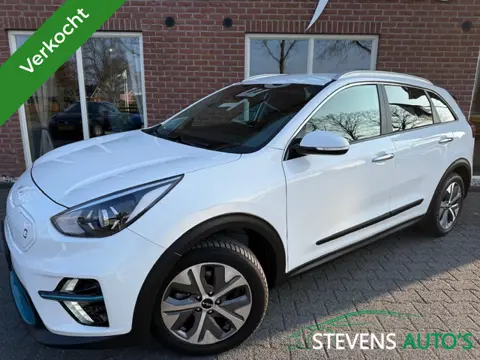Kia e-Niro Edition 64 kWh VERKOCHT! 100% SOH / FASE 3 / AFN.TREKHAAK / STOE