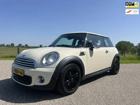 Mini Mini 1.6 One Holland Street airco navi 295870 nap bj 2013 zeer mooi