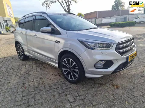 Ford Kuga 1.5 EcoBoost ST-LINE NIEUWE MOTOR NU 27000 KM