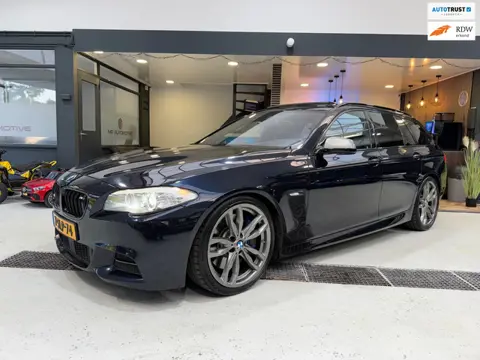BMW 5-serie Touring M550xd|PANO|B&O|HUD|SOFTCLOSE|360|M550D|BOMVOL