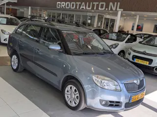 Škoda Fabia Combi 1.2-12V Ambiente Airco, Cruise Control, Trekhaak, Stuurbekrachtiging