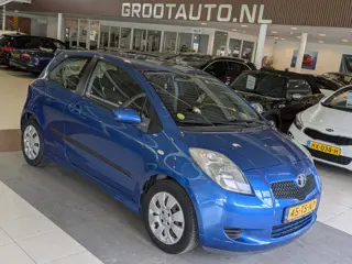 Toyota Yaris 1.0 VVTi Airco, Trekhaak, Stuurbekrachtiging