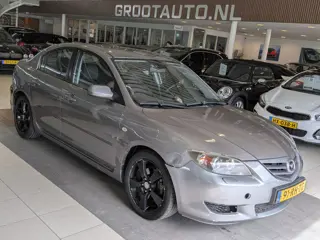 Mazda 3 2.0 Active OPKNAPPER Airco, Trekhaak, Stuurbekrachtiging