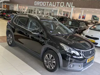 Peugeot 2008 1.2 PureTech GT-line Airco, Cruise Control, Trekhaak, Stuurbekrachtiging