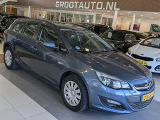 Opel Astra Sports Tourer 1.4 Berlin Airco, Cruise Control, Trekhaak, Stuurbekrachtiging