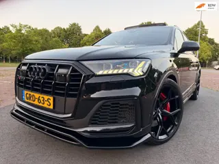 Audi Q7 60 TFSI 550PK Competition | RS-Zetels |PANO| LASER|Head-up