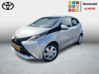Toyota Aygo 1.0 VVT-i x-play All seasonbanden
