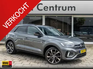 Volkswagen T-Roc 1.5 TSI R-Line - panorama - trekhaak - camera - black style - stuur+stoelverwarming