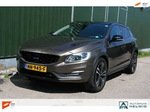 Volvo V60 Cross Country 2.0 T5 Summum R-DESIGN, LEER, NAVIGATIE, CAMERA, TREKHAAK