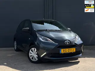 Toyota Aygo 1.0 VVT-i | E-Pakket | Volledig Onderhoud | Airco |