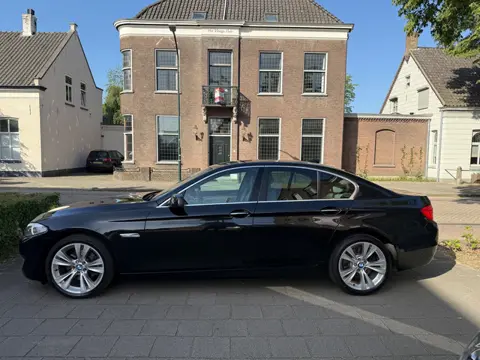 BMW 5-serie 523i High Executive AUTOMAAT LEER