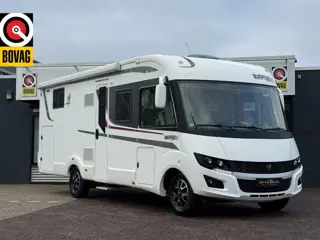 RAPIDO 896 F 160 PK face to face slechts 12.000 dkm Queensbed+hefbed luifel 2x tv camera grote garag