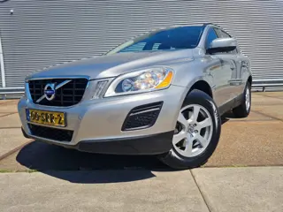 Volvo XC60 2.0 T5 Kinetic Trekhaak (bj 2011, automaat)