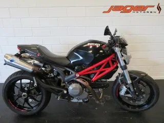Ducati MONSTER 796 PERFECT! TERMIONI (bj 2011)