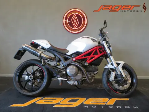 Ducati MONSTER 796 NL MOTOR TOPSTAAT!! (bj 2012)
