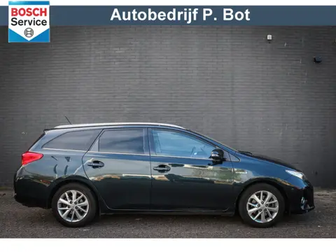 Toyota Auris Touring Sports 1.8 Hybrid Lease+ Net binnen - Nu al te bezichtigen