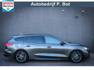 Ford FOCUS Wagon 1.0 EcoBoost Hybrid ST Line X Business Net binnen - Nu al te bezichtigen