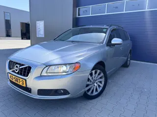 Volvo V70 2.0 D3 Limited Edition bom vol opties!!